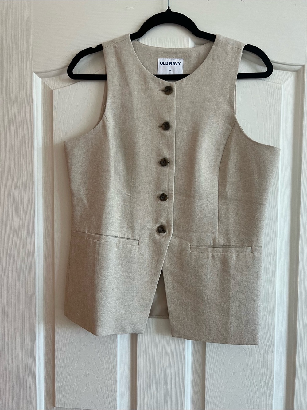 Old Navy Women's Neutral Beige Button-Front Sleeveless Vest